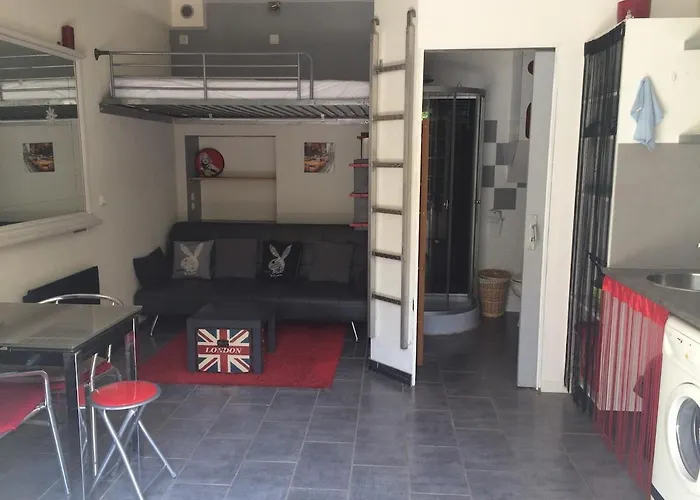 Sur Agde, Avec Cour, Parking Et En Option Appartamento *