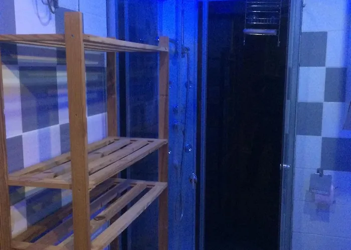 Apartment Sur Agde, Avec Cour, Parking Et En Option *